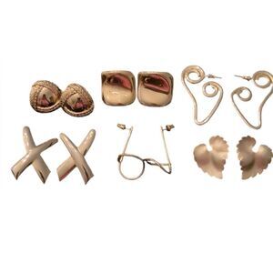 6 pair of beautiful gold colored bohemian earrings EUC